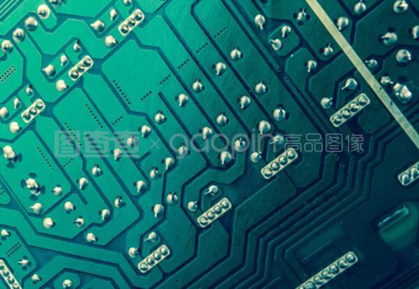 电路板 现代电子世界的基石